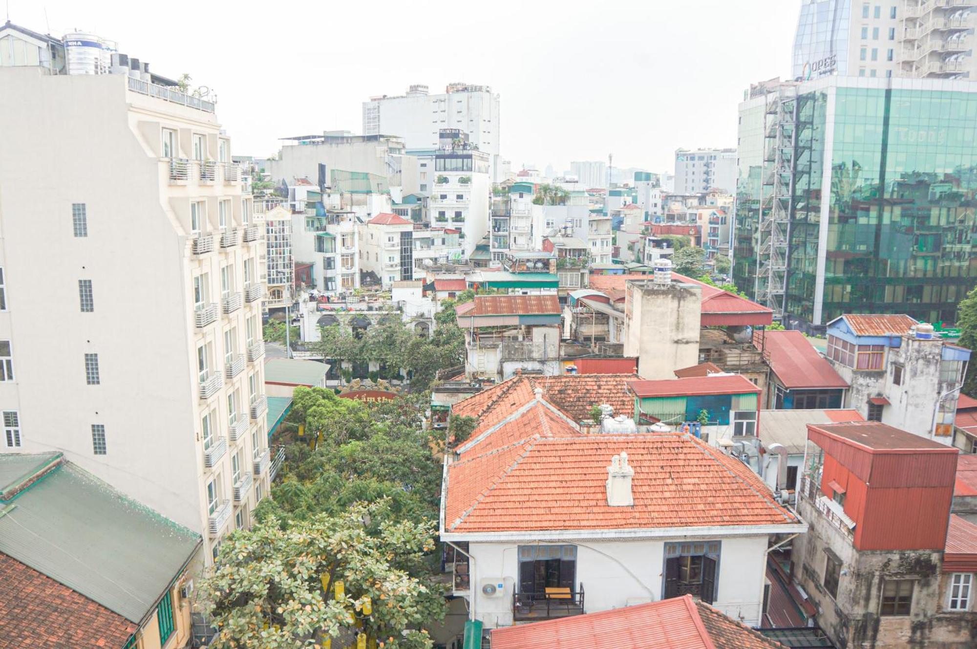 Wecozy Hanoi - Railway Side, The Old Quarter Екстериор снимка